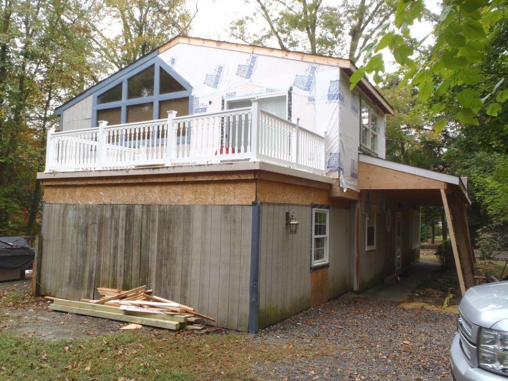 Roofing & Siding House 2 – Before